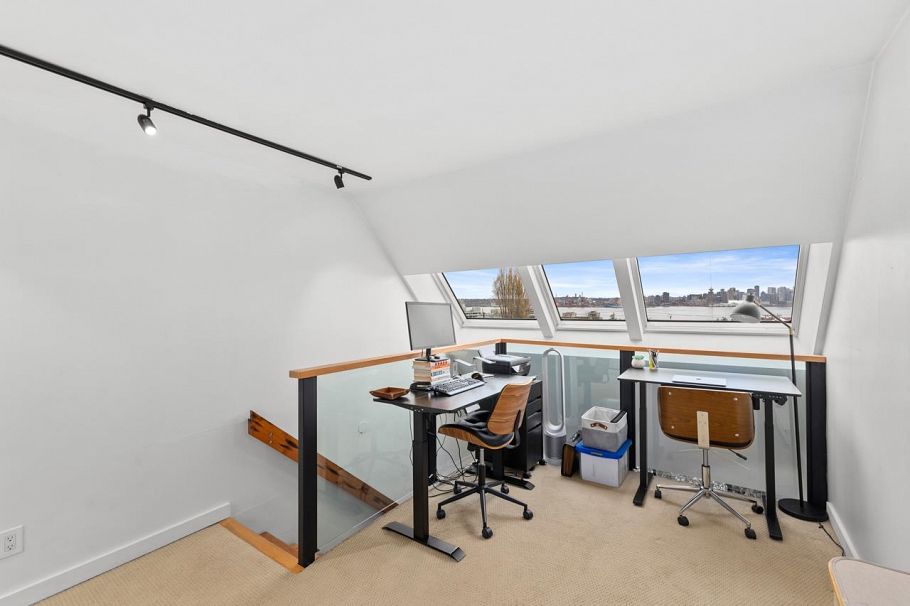 311 251 W 4th Street North Vancouver, BC - 19