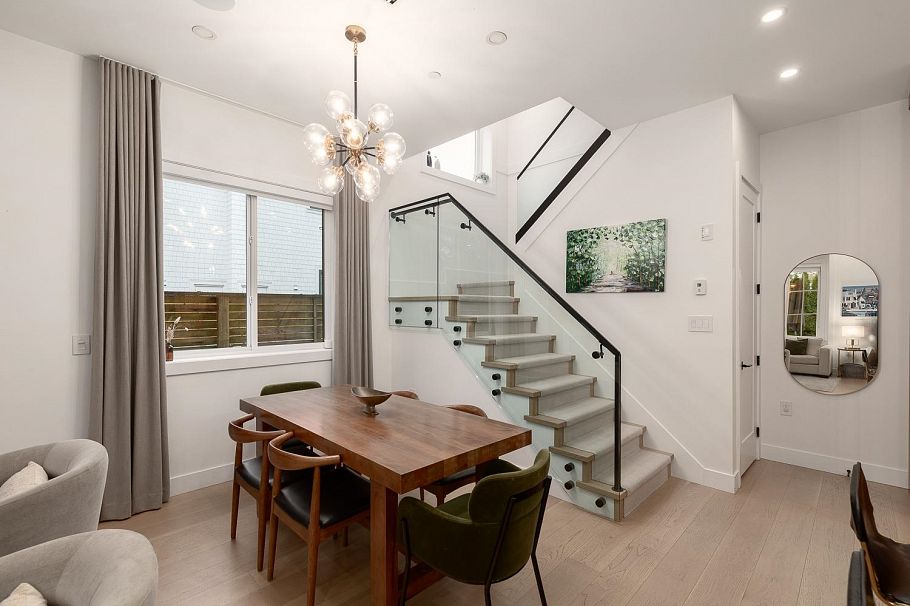 959 E 13th Avenue Vancouver, BC - 8