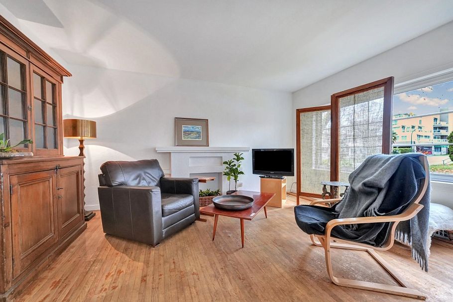 2303 W 3rd Avenue Vancouver, BC - 7