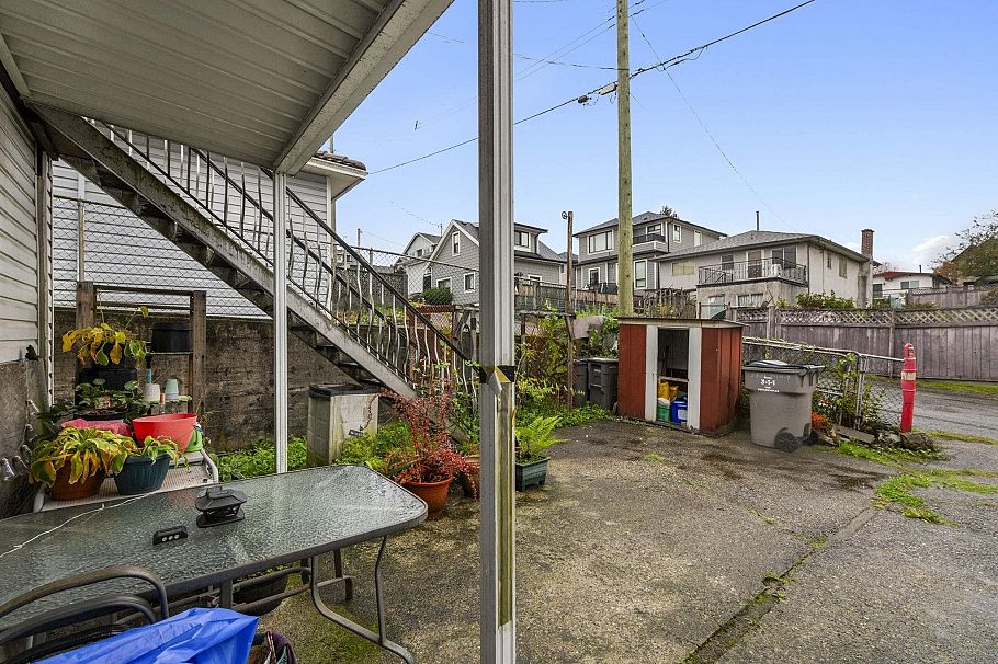 3361 William Street Vancouver, BC - 38