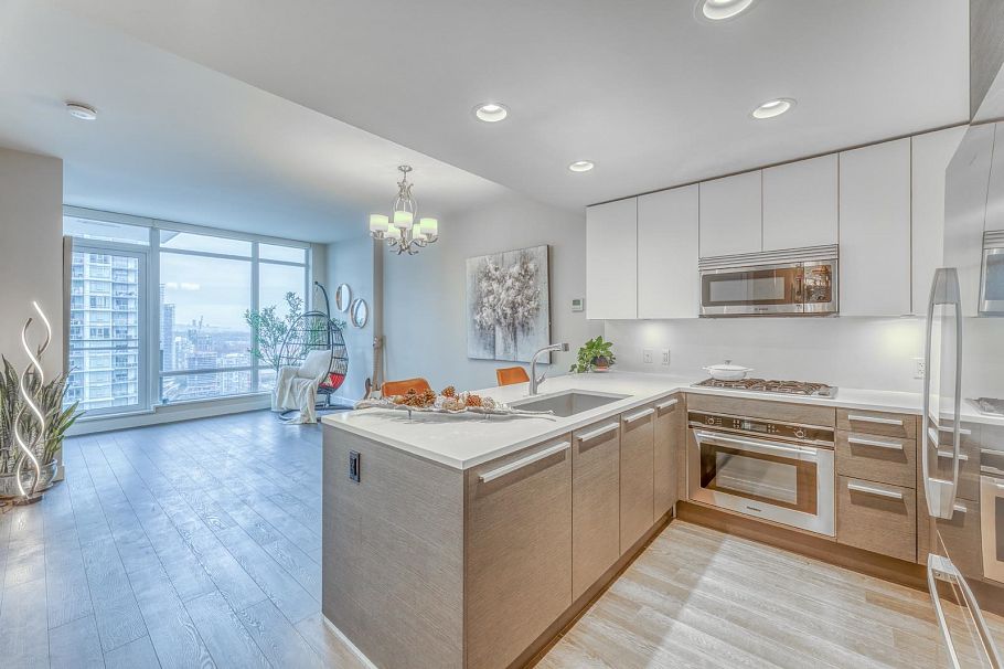 3505 2008 Rosser Avenue Burnaby, BC - 2