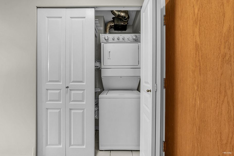 1608 1189 Howe Street Vancouver, BC - 18