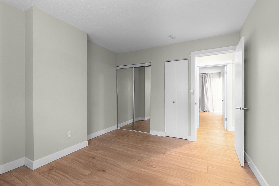 2645 Westview Drive North Vancouver, BC - 23