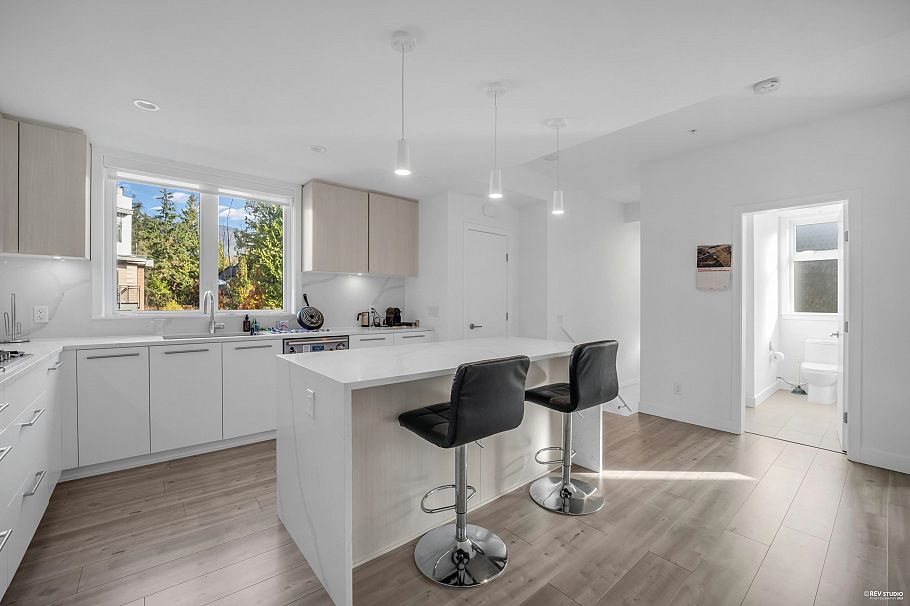 247 2035 Glenaire Drive North Vancouver, BC - 7