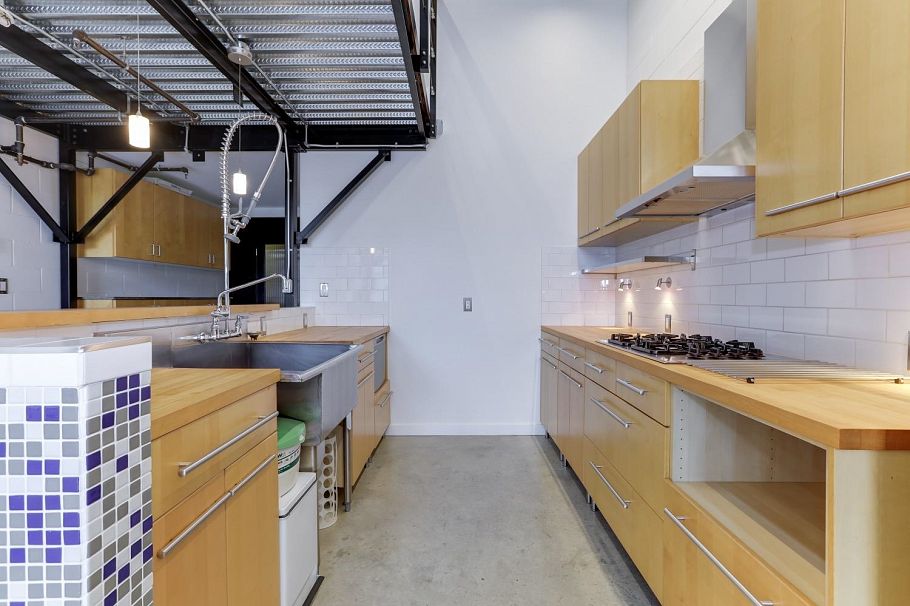 302 1220 E Pender Street Vancouver, BC - 8