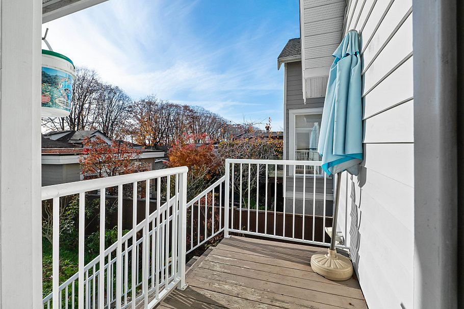 2240 E 6th Avenue Vancouver, BC - 20