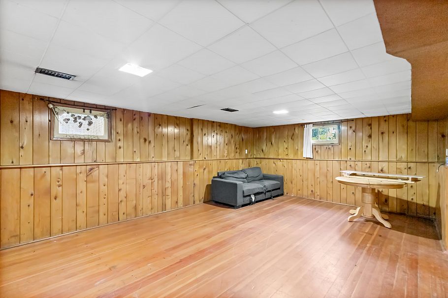 2846 W 8th Avenue Vancouver, BC - 25