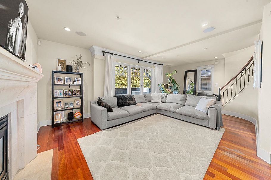 2216 Macdonald Street Vancouver, BC - 9