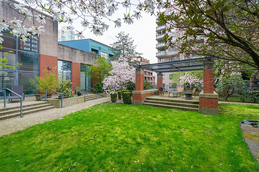 2202 289 Drake Street Vancouver, BC - 31