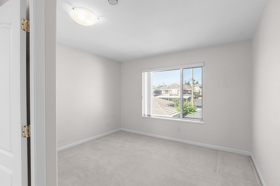 2249 Fraserview Drive Vancouver, BC - 16