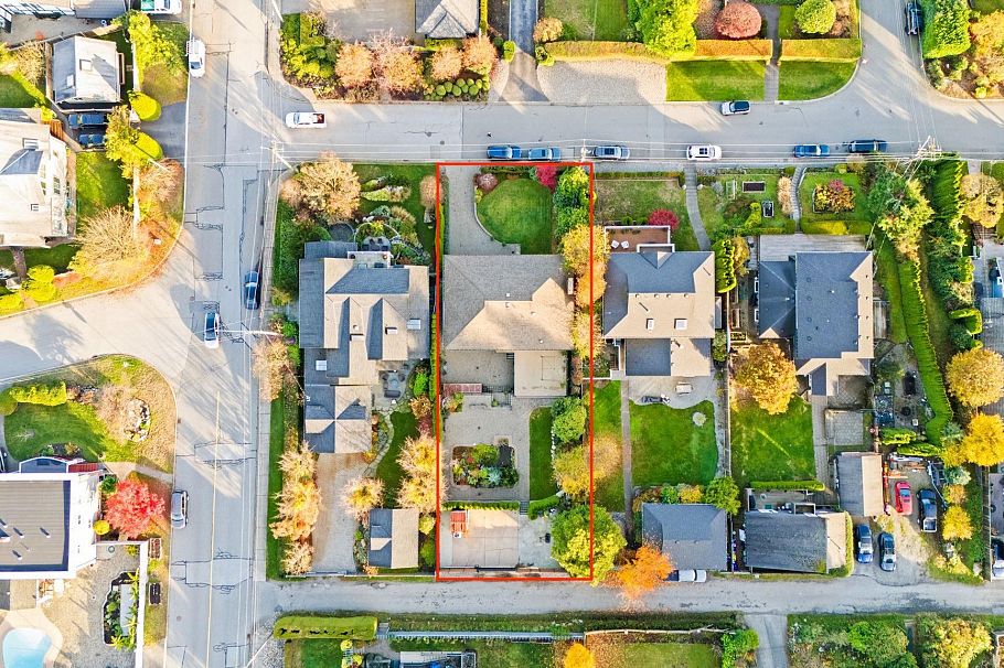 463 Beachview Drive North Vancouver, BC - 4