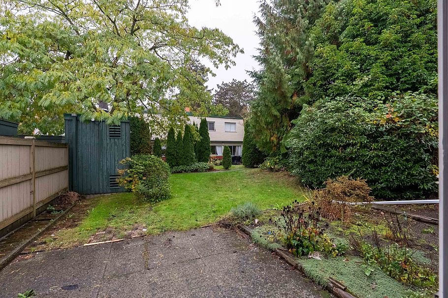 2645 Westview Drive North Vancouver, BC - 3