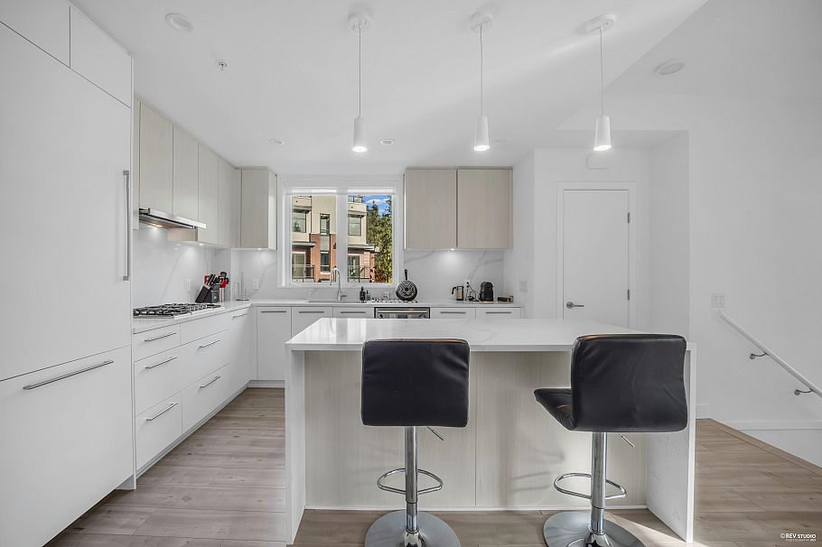 247 2035 Glenaire Drive North Vancouver, BC - 6