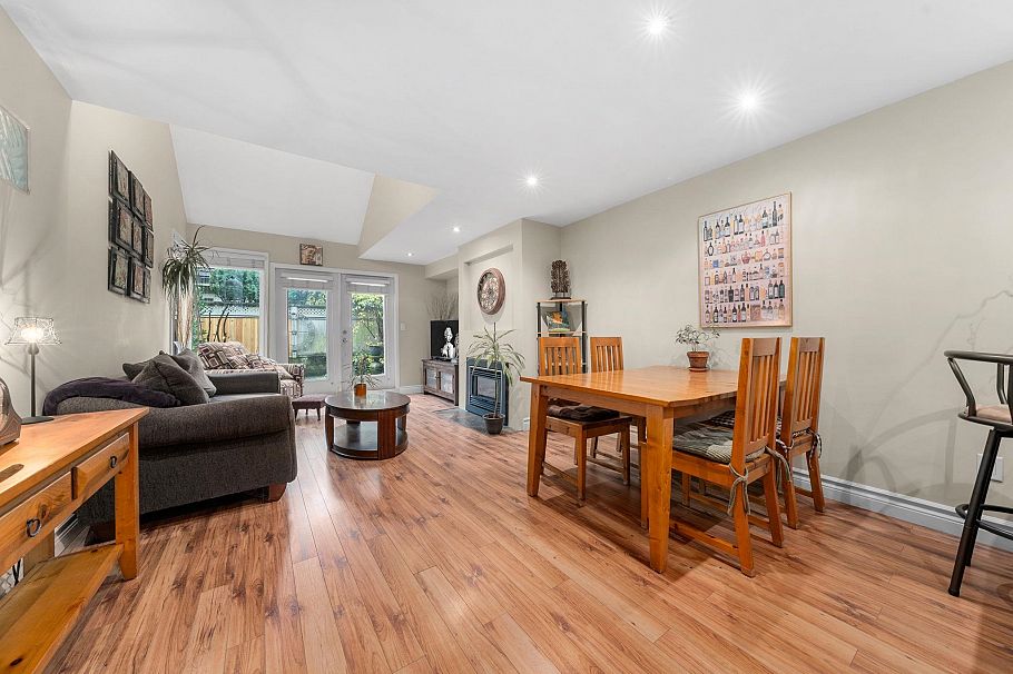 6 230 W 15th Street North Vancouver, BC - 14