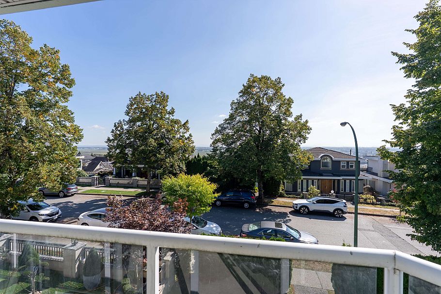 2249 Fraserview Drive Vancouver, BC - 29