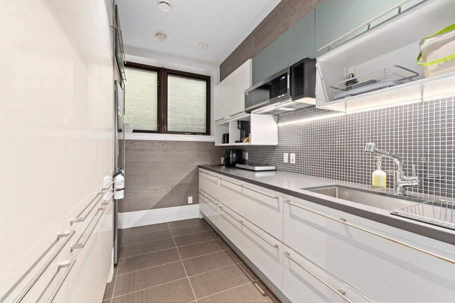 3138 W 42nd Avenue Vancouver, BC - 27