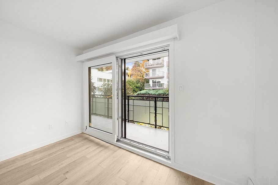 207 360 E 2nd Street North Vancouver, BC - 18