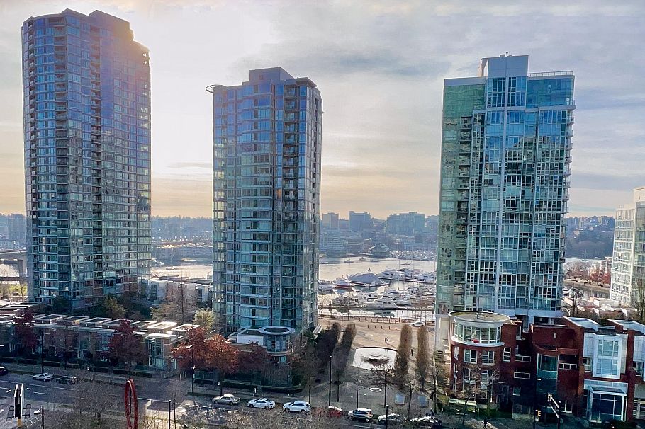 1206 1009 Expo Boulevard Vancouver, BC - 1