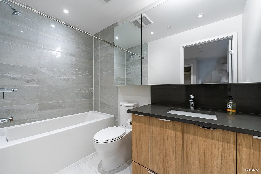 1205 3430 E Kent Avenue South Vancouver, BC - 13