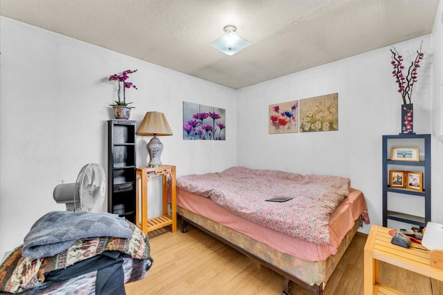 2168 Renfrew Street Vancouver, BC - 9