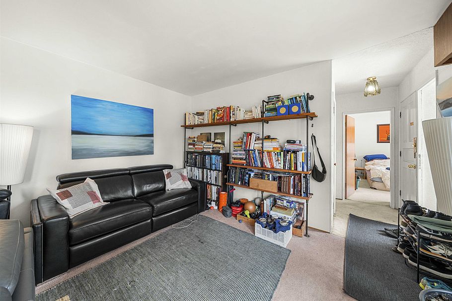 4561 Manor Street Vancouver, BC - 16