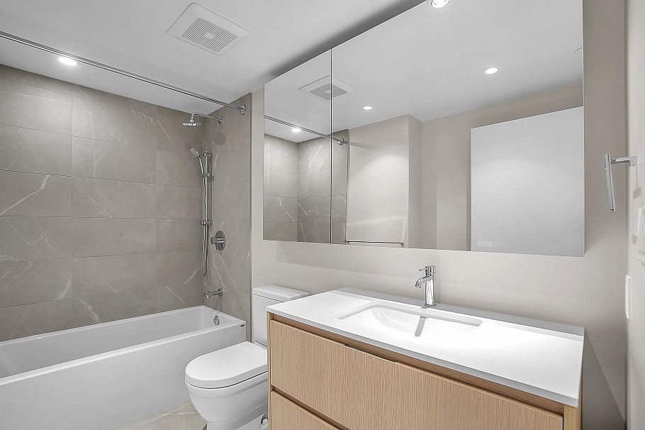 602 1500 Fern Street North Vancouver, BC - 28