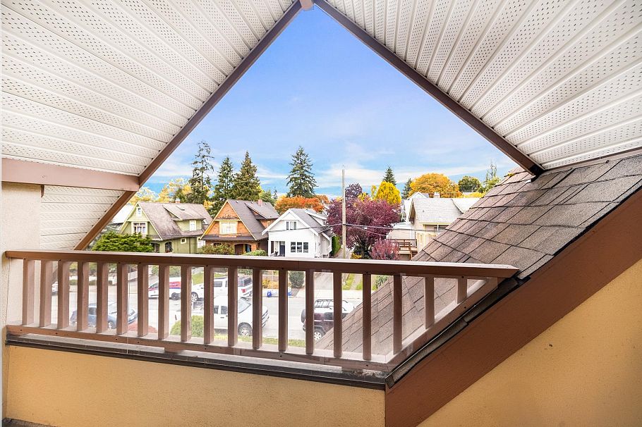 2718 W 3rd Avenue Vancouver, BC - 17