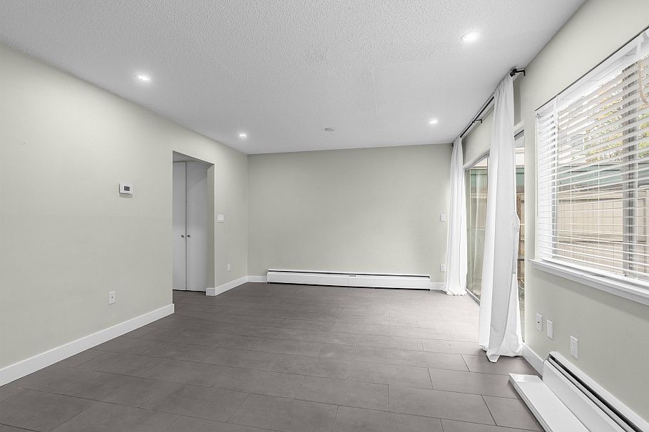 2645 Westview Drive North Vancouver, BC - 14