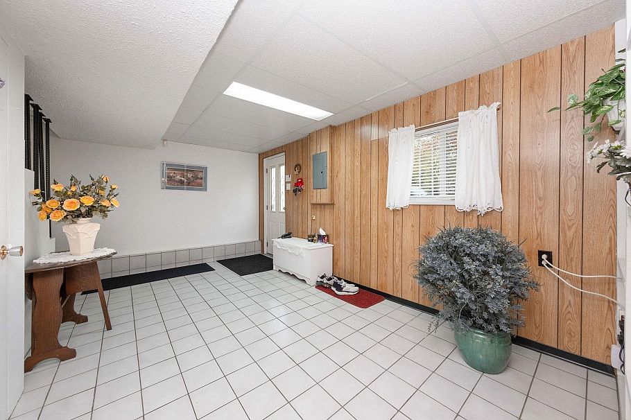 3099 E 18th Avenue Vancouver, BC - 15