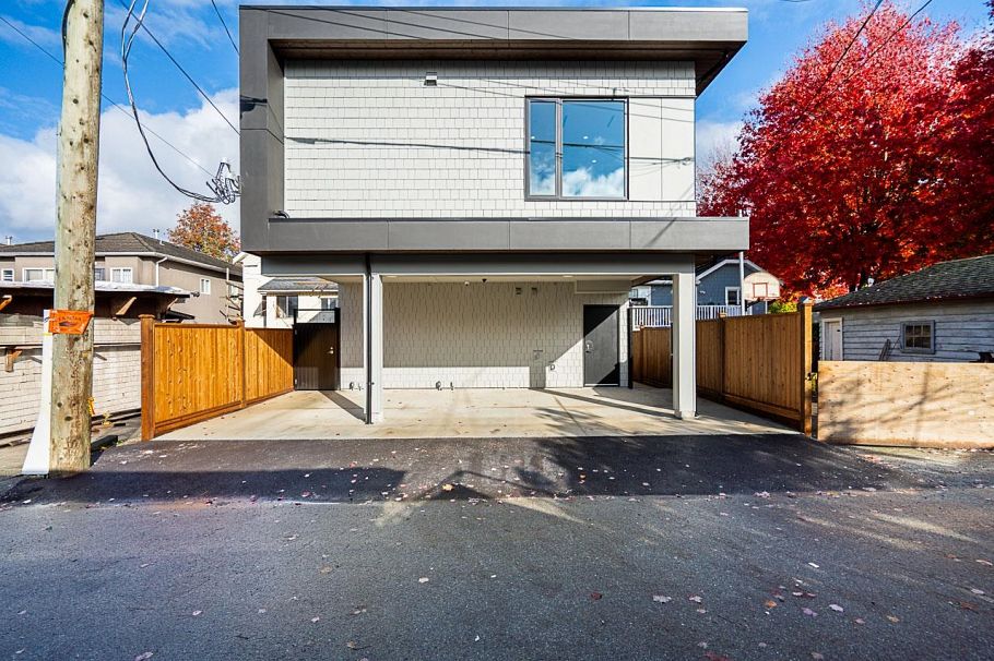 2462 Adanac Street Vancouver, BC - 19