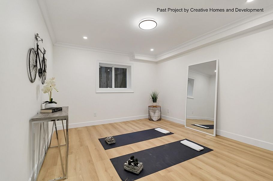 690 E Windsor Road North Vancouver, BC - 19