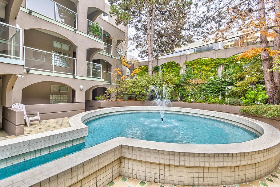 204 1082 W 8th Avenue Vancouver, BC - 2