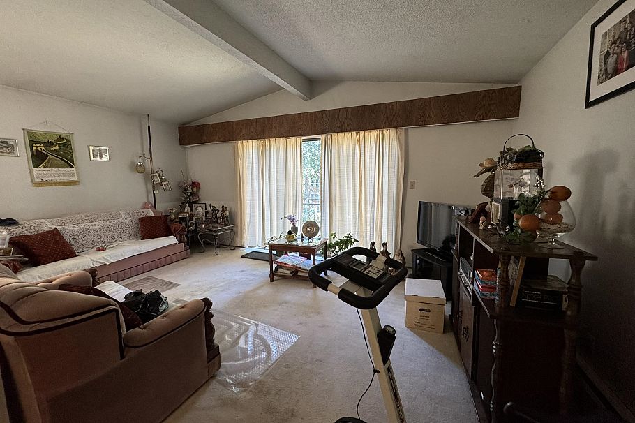 1346 E 2nd Avenue Vancouver, BC - 12