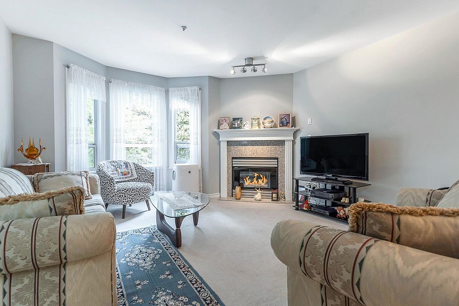 206 1150 Lynn Valley Road North Vancouver, BC - 18