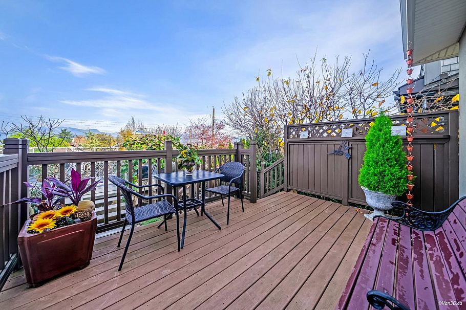 1627 E 34th Avenue Vancouver, BC - 15