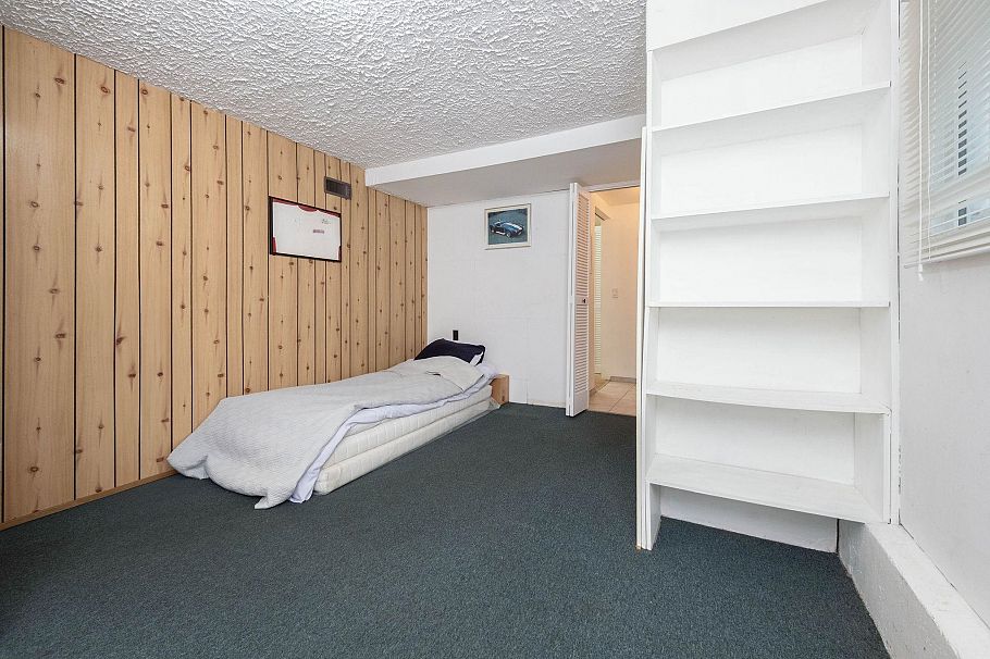 3099 E 18th Avenue Vancouver, BC - 18