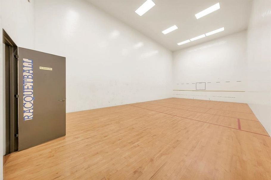 312 1040 Pacific Street Vancouver, BC - 23