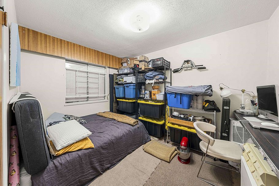 4561 Manor Street Vancouver, BC - 7