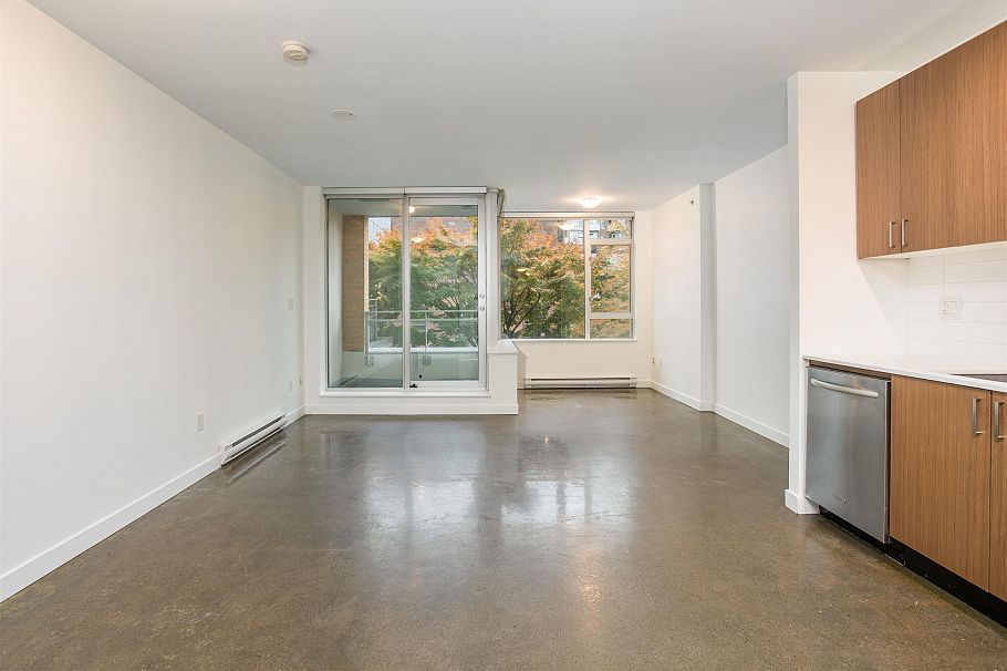 310 221 Union Street Vancouver, BC - 18