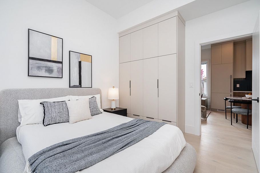 2462 Adanac Street Vancouver, BC - 13