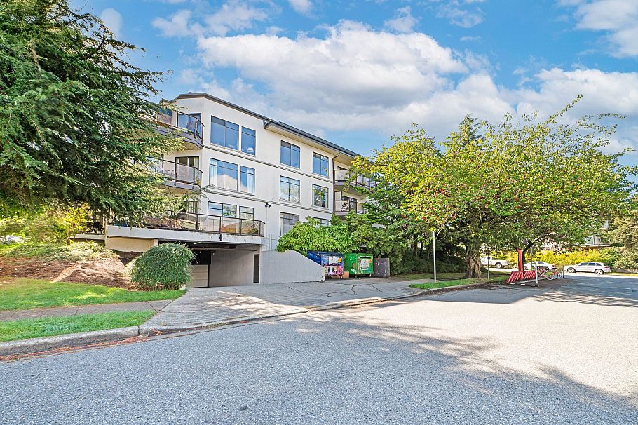 210 2222 Prince Edward Street Vancouver, BC - 24