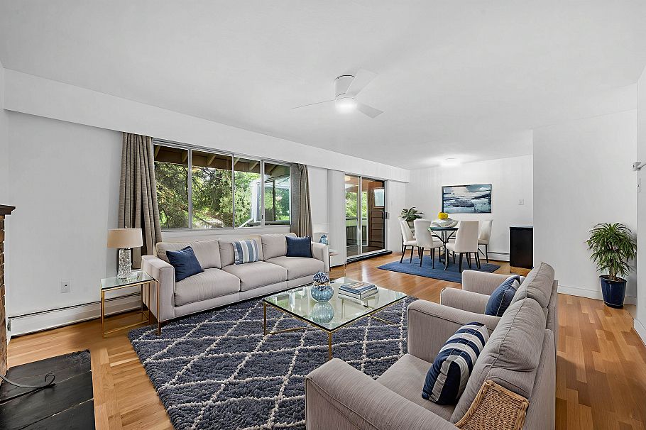 704 555 W 28th Street North Vancouver, BC - 1