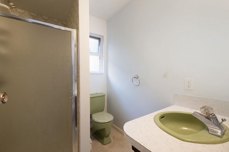 1285 Lucking Place North Vancouver, BC - 28