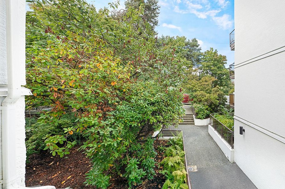 210 2222 Prince Edward Street Vancouver, BC - 8