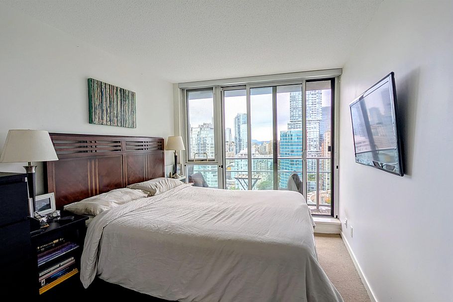 3301 233 Robson Street Vancouver, BC - 5