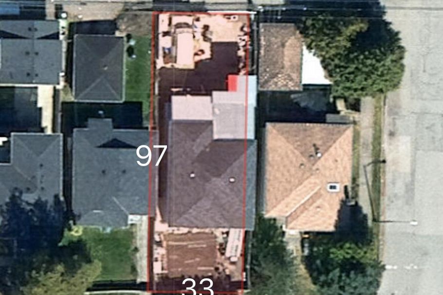 1339 E 41st Avenue Vancouver, BC - 1