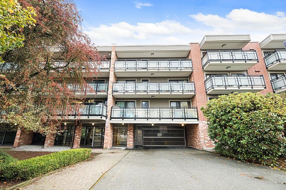 207 360 E 2nd Street North Vancouver, BC - 25