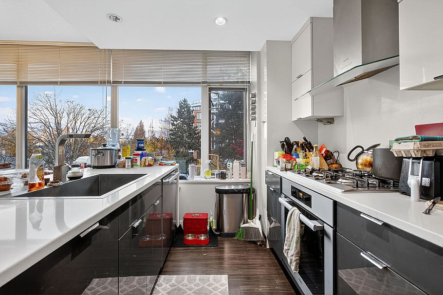 210 1777 W 7th Avenue Vancouver, BC - 8