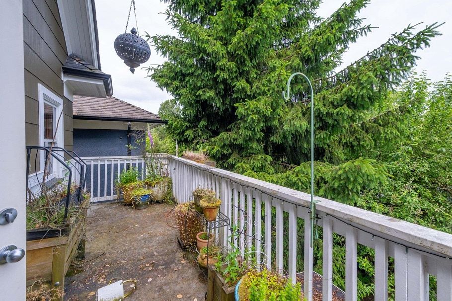 1449 E 10th Avenue Vancouver, BC - 15