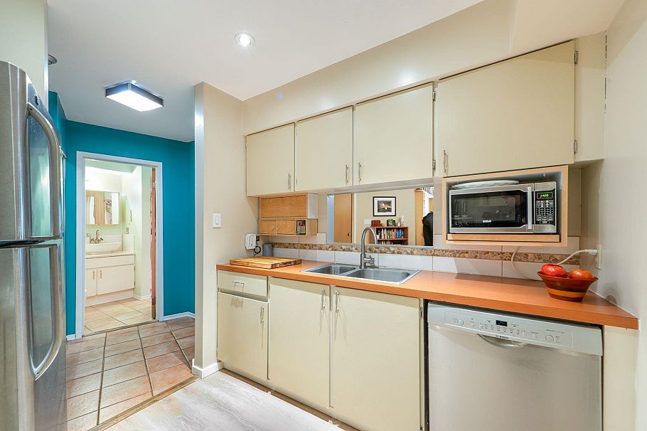 210 2222 Prince Edward Street Vancouver, BC - 13